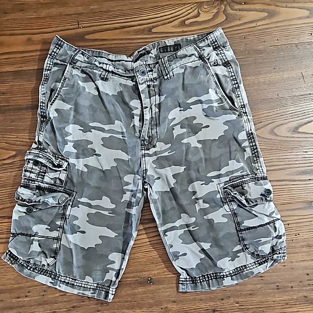 Buckle shorts